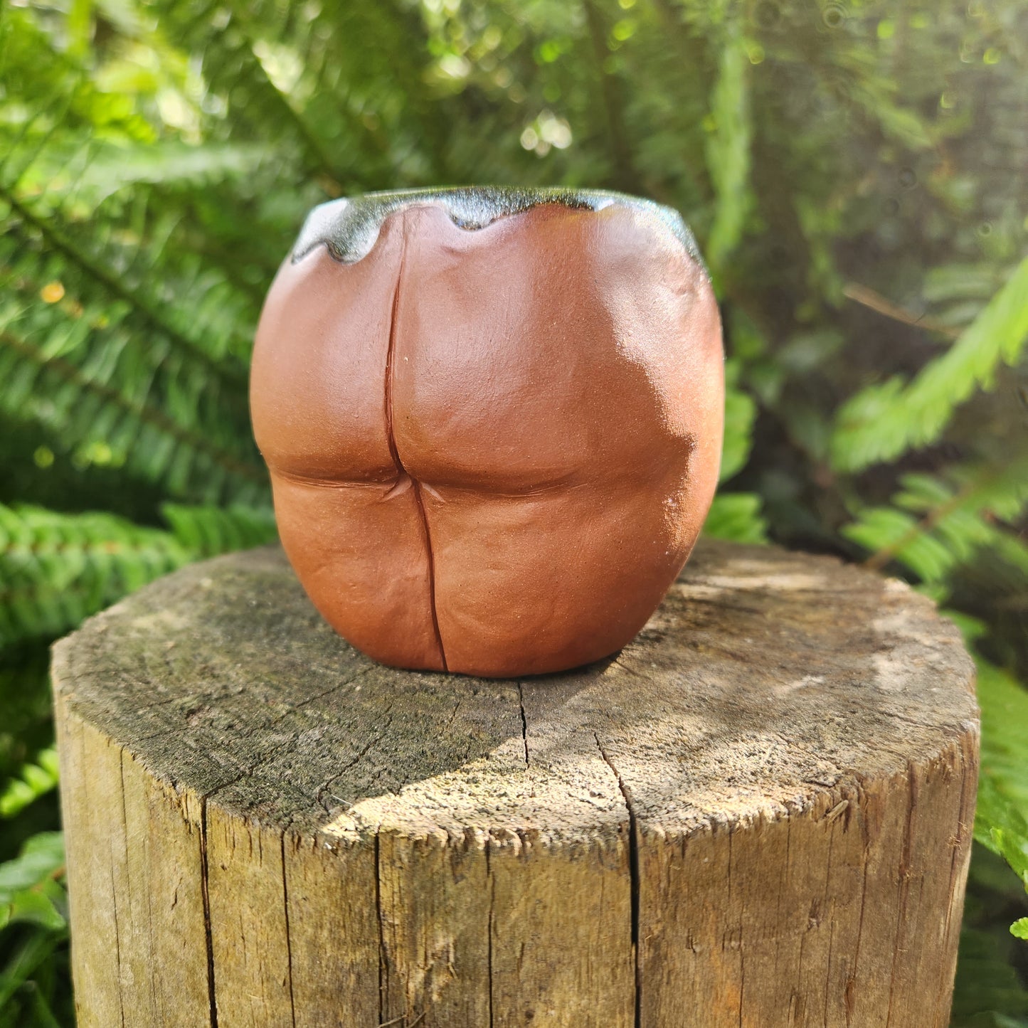 Handmade Ceramic Bum Mug - Selene